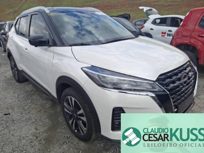 NISSAN KICKS 24/24