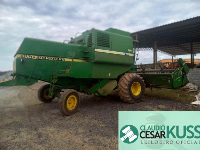 COLHEITADEIRA  JOHN DEERE 99/99